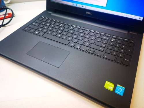 FAST!*Cad/Graphic Design**DELL INSPIRON 15 3543*i5-5200u*NVIDIA GEFORCE 840M*240GB SSD*8GB RAM