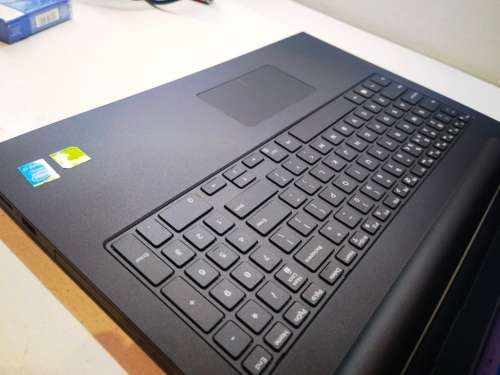 FAST!*Cad/Graphic Design**DELL INSPIRON 15 3543*i5-5200u*NVIDIA GEFORCE 840M*240GB SSD*8GB RAM