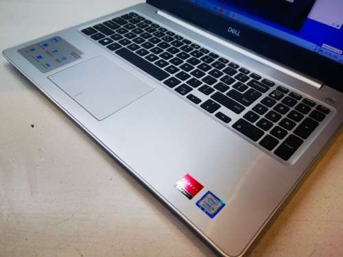 1st bid!*GRAPHIC DESIGN/CAD*DELL INSPIRON 5570*i5-8250u*8GB*1000GB HDD*RADEON 530 4GB*ADRENILIN 2020