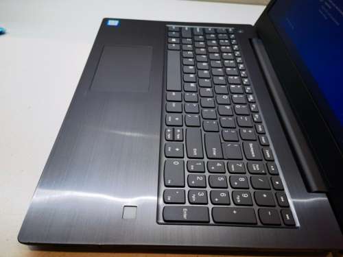 BEAST!*VERY HIGH SPEC!*LENOVO V330*i5-8250U*FHD*8GB DDR4*256GB SSD*UHD 620 GRAPHICS*