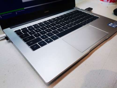 AS NEW!*NVIDIA GRAPHICS!*HUAWEI MATEBOOK 14*i5-10210U*8GB DDR4*512GB SSD*FHD*IPS*NVIDIA MX250*