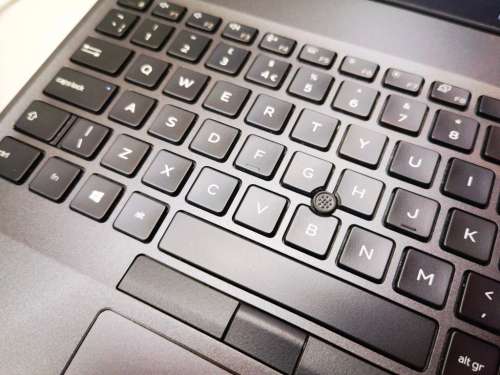 BEAST!*Graphic Design/Engineering*DELL PRECISION 3540*i7-8565U*16GB RAM*512GB SSD*AMD FIREPRO*FHD