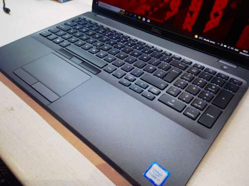 BEAST!*Graphic Design/Engineering*DELL PRECISION 3540*i7-8565U*16GB RAM*512GB SSD*AMD FIREPRO*FHD