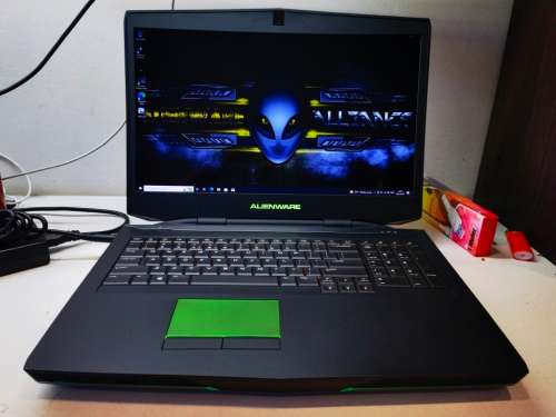 Beast Gamer!*ALIENWARE 17*i7-4800MQ*16GB RAM*240GB SSD*1TB HDD*FHD*3D*BLURAY*NVIDIA GTX*