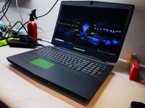 Beast Gamer!*ALIENWARE 17*i7-4800MQ*16GB RAM*240GB SSD*1TB HDD*FHD*3D*BLURAY*NVIDIA GTX*