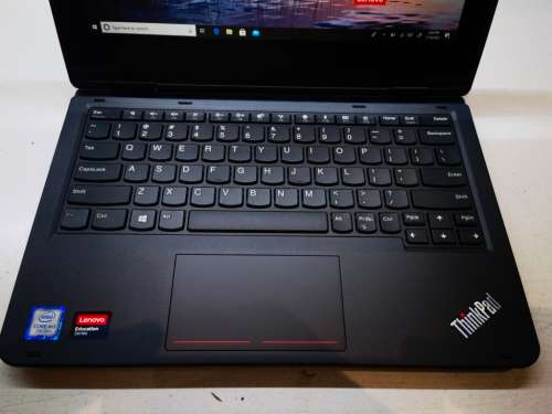 FREE DELIVERY!*AS NEW!*fast!*LENOVO THINKPAD YOGA 11e*m3-7Y30*8GB RAM*256GB SSD*IPS TOUCHSCREEN*FLIP