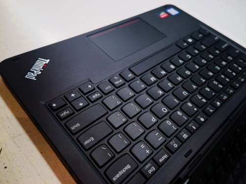 FREE DELIVERY!*AS NEW!*fast!*LENOVO THINKPAD YOGA 11e*m3-7Y30*8GB RAM*256GB SSD*IPS TOUCHSCREEN*FLIP