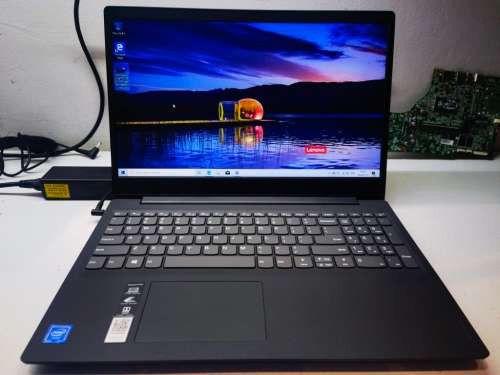 *STUNNING 8th GEN*LENOVO S145*N4000*8GB DDR4*500GB*UHD 600 GRAPHICS*