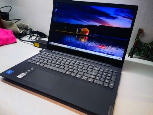 *STUNNING 8th GEN*LENOVO S145*N4000*8GB DDR4*500GB*UHD 600 GRAPHICS*