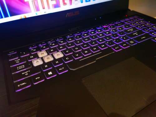 Gaming Beast!*ASUS TUF FX705DT*RYZEN 7-3750H*16GB RAM*256GB SSD*1TB HDD*FHD*GTX1650*RGB*