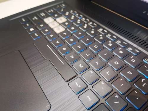 Gaming Beast!*ASUS TUF FX705DT*RYZEN 7-3750H*16GB RAM*256GB SSD*1TB HDD*FHD*GTX1650*RGB*