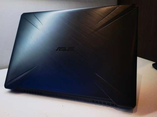 Gaming Beast!*ASUS TUF FX705DT*RYZEN 7-3750H*16GB RAM*256GB SSD*1TB HDD*FHD*GTX1650*RGB*