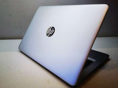 HIGH SPEC!*VERY FAST!*HP ELITEBOOK 840 G4*i5-7200U*8GB*500GB HDD*HD*HD 620*BACKLIT