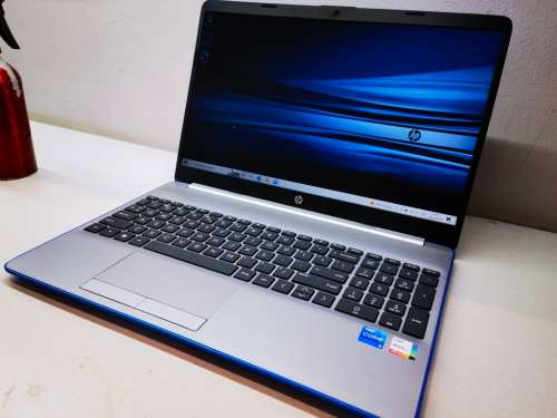 11TH GEN BEAST!*AS NEW!*HP NOTEBOOK 15*i5-1135G7*8GB DDR4*512GB SSD*1TB HDD*WARRANTY*FHD*
