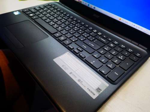 HOME/SCHOOL*ACER ASPIRE E1-570*i3-3217U*4GB RAM*1000GB HDD*DVD