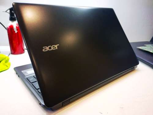 HOME/SCHOOL*ACER ASPIRE E1-570*i3-3217U*4GB RAM*1000GB HDD*DVD