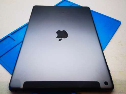 HIGH SPEC!*BEAUTIFUL CONDITION*APPLE IPAD 9TH GENERATION*WIFI +CELL*10.2` RETINA*2160X1620*