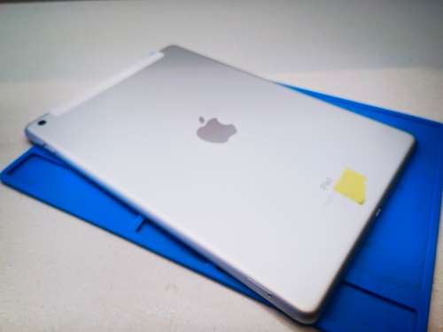 HIGH SPEC!*BEAUTIFUL CONDITION*APPLE IPAD 9TH GENERATION*WIFI +CELL*10.2` RETINA*2160X1620*