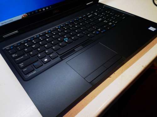 VERY FAST!*HIGH SPEC!*DELL LATITUDE 5580*i5-7200U*16GB RAM*256GB SSD*HD