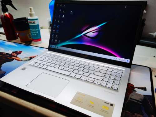 AS NEW!*VERY FAST!*10TH GEN!*ASUS VIVOBOOK X515JA*i5-1035G1*8GB DDR4*256GB SSD*BACKLIT