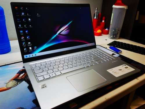 AS NEW!*VERY FAST!*10TH GEN!*ASUS VIVOBOOK X515JA*i5-1035G1*8GB DDR4*256GB SSD*BACKLIT