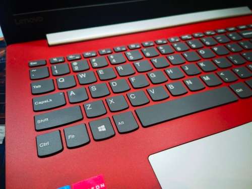 PERFORMANCE EDITION*LENOVO 330*8TH GEN i7*i7-8550U*12GB DDR4*512GB SSD*HD*RADEON 530*QUAD CORE