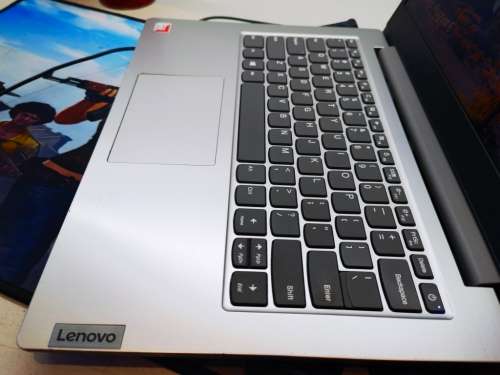 OFFICE/SCHOOL*8th GEN*LENOVO IDEAPAD SLIM 1*AMD A4-9125*4 CORE*RADEON R3 GRAPHICS*4GB*64GB SSD
