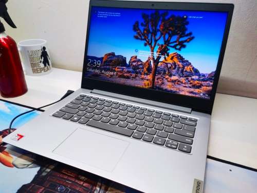 OFFICE/SCHOOL*8th GEN*LENOVO IDEAPAD SLIM 1*AMD A4-9125*4 CORE*RADEON R3 GRAPHICS*4GB*64GB SSD
