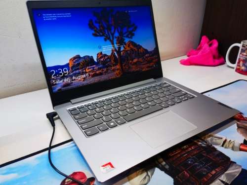 OFFICE/SCHOOL*8th GEN*LENOVO IDEAPAD SLIM 1*AMD A4-9125*4 CORE*RADEON R3 GRAPHICS*4GB*64GB SSD
