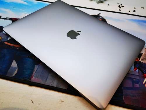 *DO NOT MISS!*13`2019 MACBOOK AIR TRUE TONE*8TH GEN*i5-8210Y*8GB RAM*256GB SSD*235 CYCLES