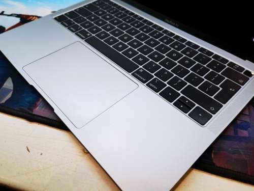 *DO NOT MISS!*13`2019 MACBOOK AIR TRUE TONE*8TH GEN*i5-8210Y*8GB RAM*256GB SSD*235 CYCLES