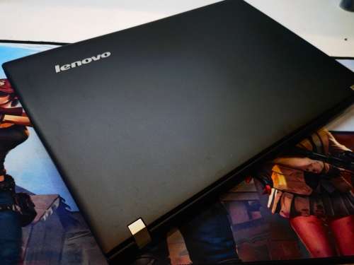 LENOVO E50*i3-5005u*4GB RAM*500GB*HD*DVD*FINGERPRINT*