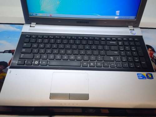 OFFICE SPEC!*SAMSUNG RV511*i3-M380*4GB DDR3*320GB HDD*DVD*WINDOWS 7