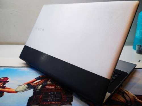 OFFICE SPEC!*SAMSUNG RV511*i3-M380*4GB DDR3*320GB HDD*DVD*WINDOWS 7