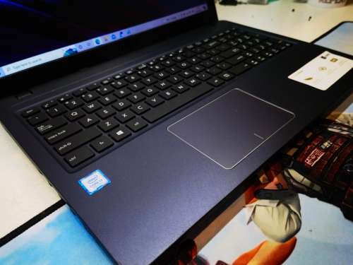 ASUS X543M-i3-7100-8GB-256gb ssd-HD GRAPHICS