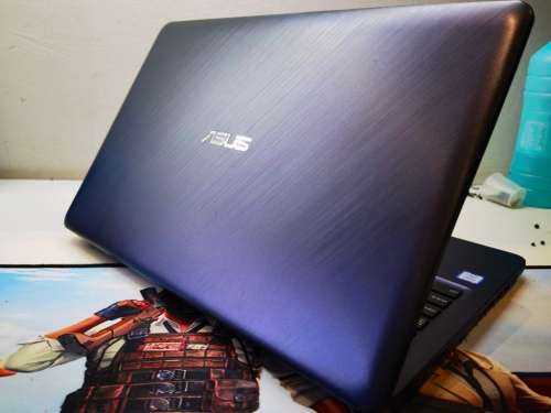 ASUS X543M-i3-7100-8GB-256gb ssd-HD GRAPHICS