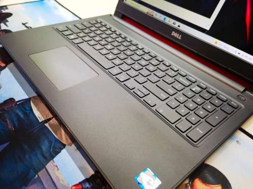 BEAUTIFUL!*VERY FAST!*High Spec*DELL VOSTRO 3567*i5-7200U*HD*240GB SSD*8GB DDR4*