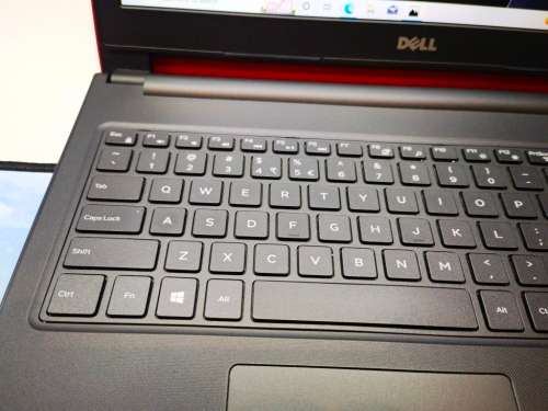 BEAUTIFUL!*VERY FAST!*High Spec*DELL VOSTRO 3567*i5-7200U*HD*240GB SSD*8GB DDR4*
