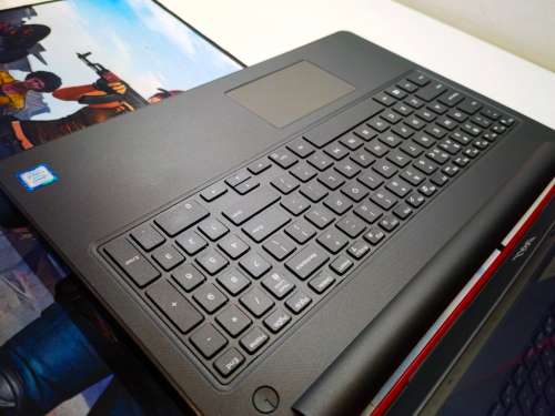 BEAUTIFUL!*VERY FAST!*High Spec*DELL VOSTRO 3567*i5-7200U*HD*240GB SSD*8GB DDR4*