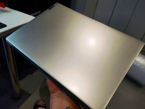 10TH GEN BEAST!*LENOVO IDEAPAD 3*i5-1035g4*8GB DDR4*256GB SSD*HD*G4 GRAPHICS*WARRANTY