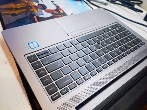 INCREDIBLE LAPTOP!!!**HP ZBOOK 14u G6*i7vPro8665U*8GB DDR4*512GB SSD*FHD*UHD620*4G LTE*WARRANTY