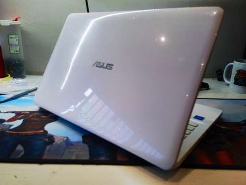 *STUNNING*ASUS A514S*N3060*2GB*500GB*HD GRAPHICS*DVD*
