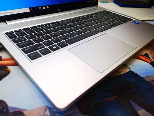 HP PROBOOK 450 G8*i5-1135G7*16GB DDR4*256GB SSD*HD*