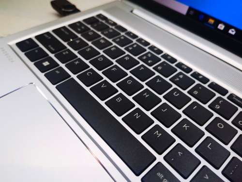 HP PROBOOK 450 G8*i5-1135G7*16GB DDR4*256GB SSD*HD*