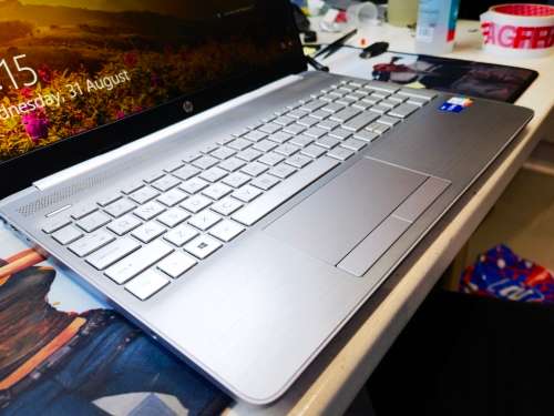 11TH GEN BEAST!*HP NOTEBOOK 15*i5-1135G7*8GB DDR4*256GB SSD*1TB HDD*FHD*