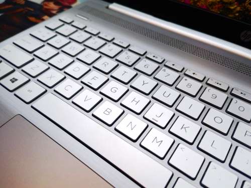 11TH GEN BEAST!*HP NOTEBOOK 15*i5-1135G7*8GB DDR4*256GB SSD*1TB HDD*FHD*