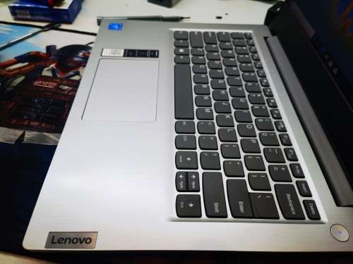 AS NEW!*FAST*9th GEN*LENOVO IDEAPAD 3*N4020*4GB*256GB SSD*FULL HD*UHD 600 GRAPHICS*WARRANTY