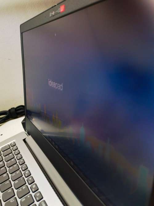 AS NEW!*FAST*9th GEN*LENOVO IDEAPAD 3*N4020*4GB*256GB SSD*FULL HD*UHD 600 GRAPHICS*WARRANTY