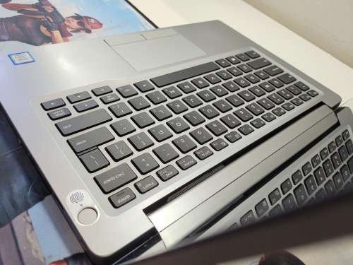 ABSOLUTE WOW!*DELL LATITUDE 7400 2IN1*TOUCHSCREEN*i7-8665U*16GB RAM*256GB SSD*FHD*BACKLIT