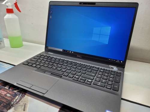 VERY FAST*MINT*8TH GEN QUAD CORE*DELL LATITUDE 5500*i7-8665U*16GB*UHD 620*256GB SSD*FULL HD*